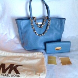 💲SALE💲Michael Kors Blue Leather Handbag and Wallet Set with Dustbag
